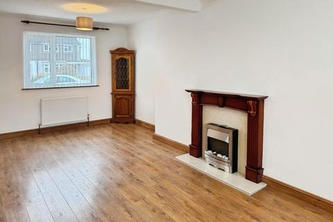 3 bedroom semi-detached house to rent, Africanda Road, Gretna