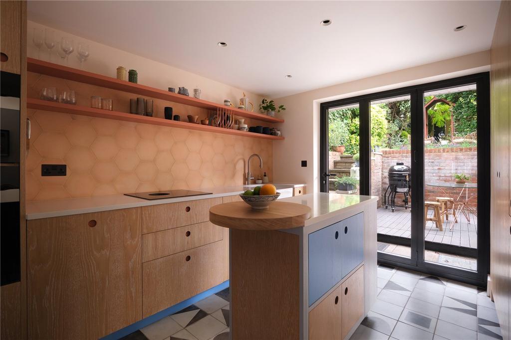 Naked Kitchen