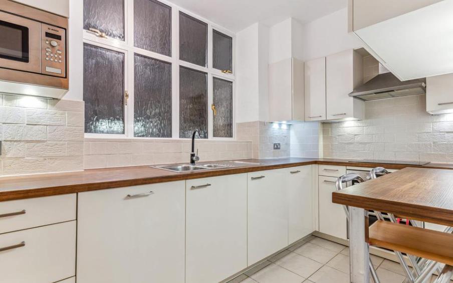 23 clifton court 4 19.02 .png