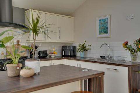 3 bedroom semi-detached house for sale, New Cheveley Road, Newmarket CB8
