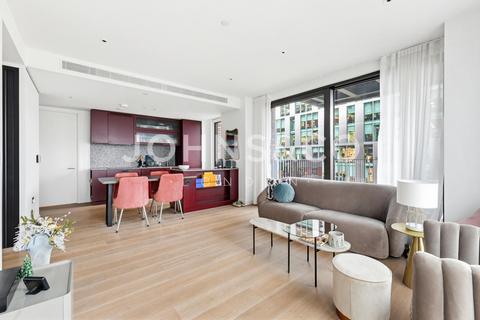 2 bedroom flat for sale, The Modern, Embassy Gardens, Nine Elms, SW11