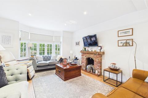 4 bedroom detached house for sale, Common Close, Surrey GU21