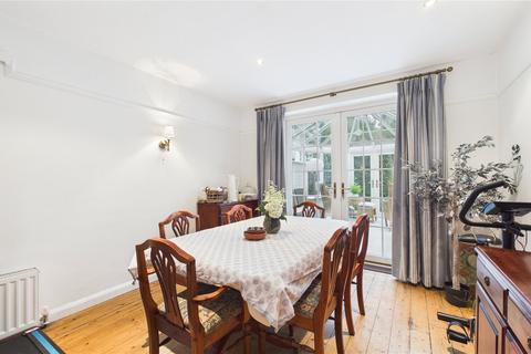 4 bedroom detached house for sale, Common Close, Surrey GU21
