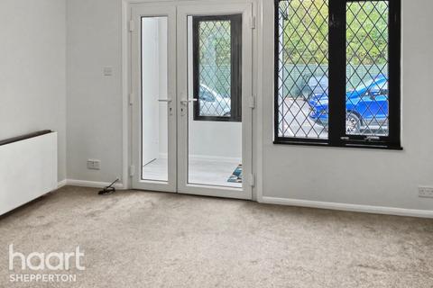 undefined, Kelly Close, Shepperton