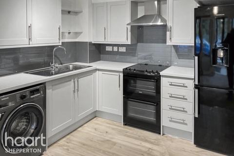 undefined, Kelly Close, Shepperton