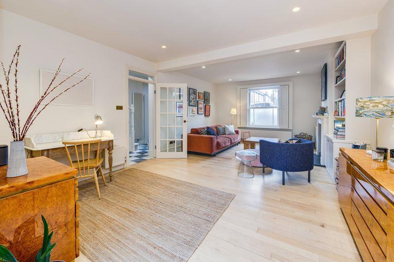 Livingroom2.jpeg