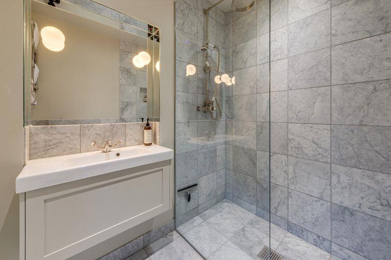 Bathroom.jpeg
