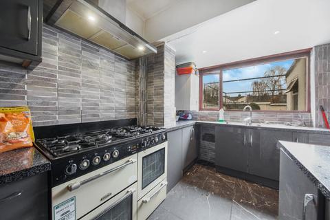 4 bedroom terraced house for sale, Osterley Gardens, Thornton Heath, CR7