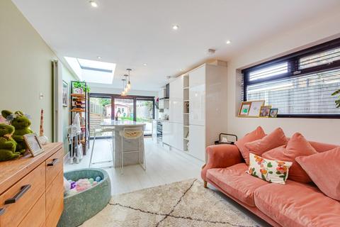 4 bedroom semi-detached house for sale, Birkbeck Road, Sidcup, DA14