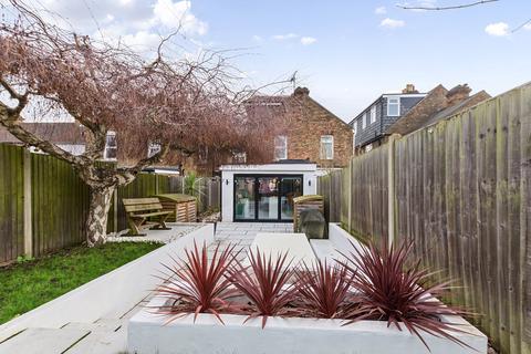4 bedroom semi-detached house for sale, Birkbeck Road, Sidcup, DA14