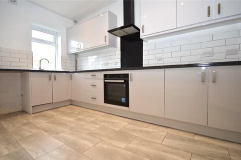 3 bedroom terraced house to rent, York Road, Swindon, Wiltshire, SN1