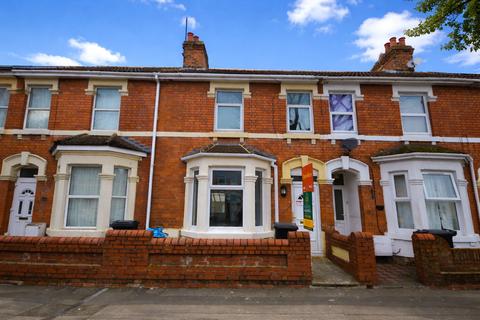 3 bedroom terraced house to rent, York Road, Swindon, Wiltshire, SN1