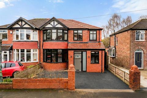4 bedroom semi-detached house for sale, Marford Crescent, Sale