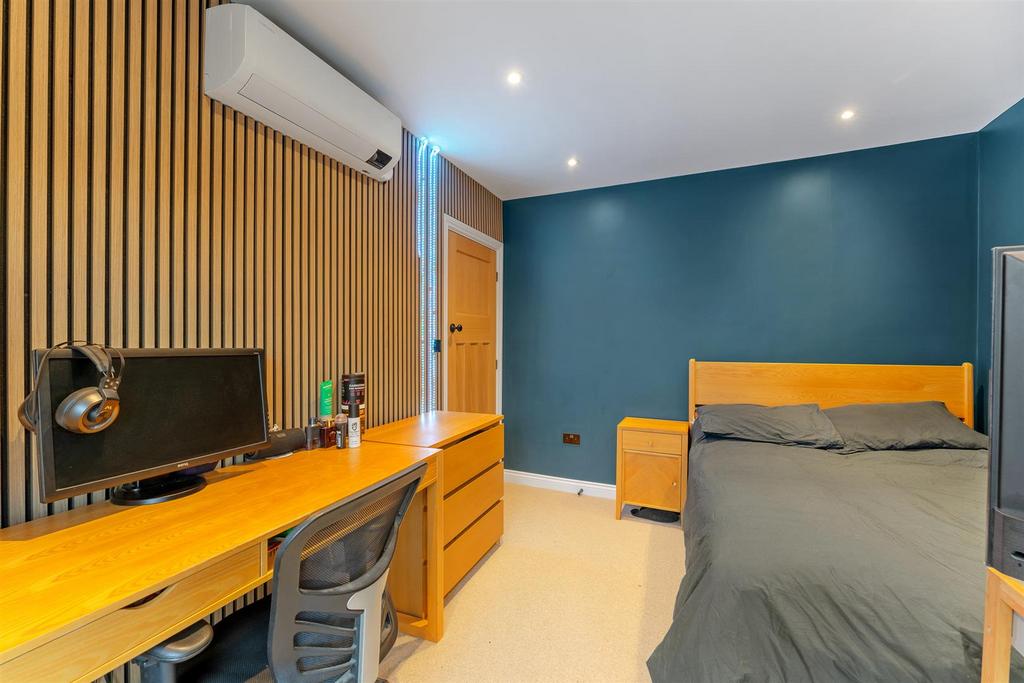 Bed 2 Aspect 2