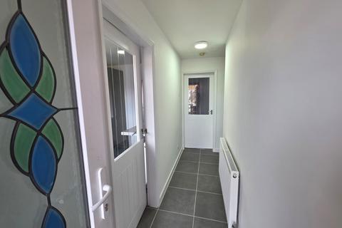 3 bedroom terraced house to rent, Woodfort Road, Birmingham B43
