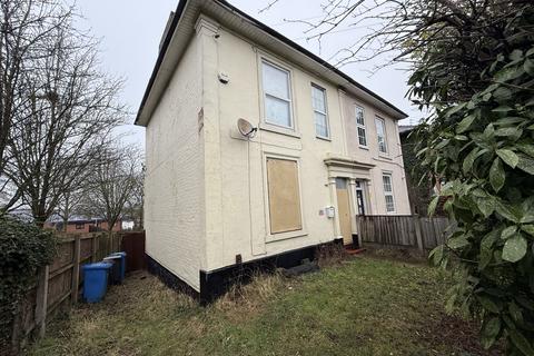 Semi-detached house - 166 Uttoxeter New Road, Derby, Derbyshire DE22 3JB