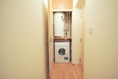 2 bedroom flat to rent, Barlow Moor Road, Manchester M20
