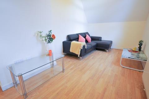2 bedroom flat to rent, Barlow Moor Road, Manchester M20
