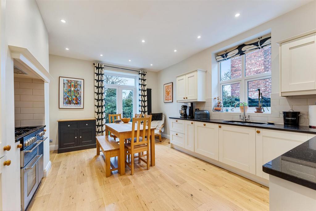Dining Kitchen