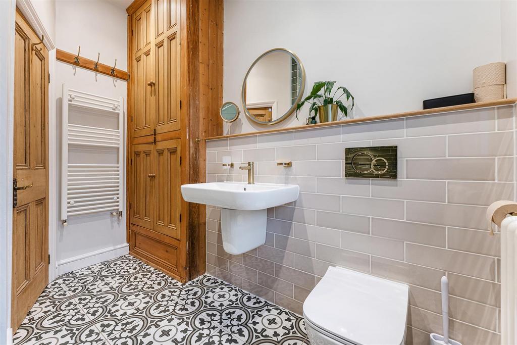 Shower Room 3