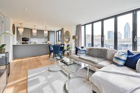 2 bedroom flat for sale, Sudrey Street, Borough, London, SE1