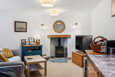 2 bedroom terraced house for sale, Market Place, Matlock DE4