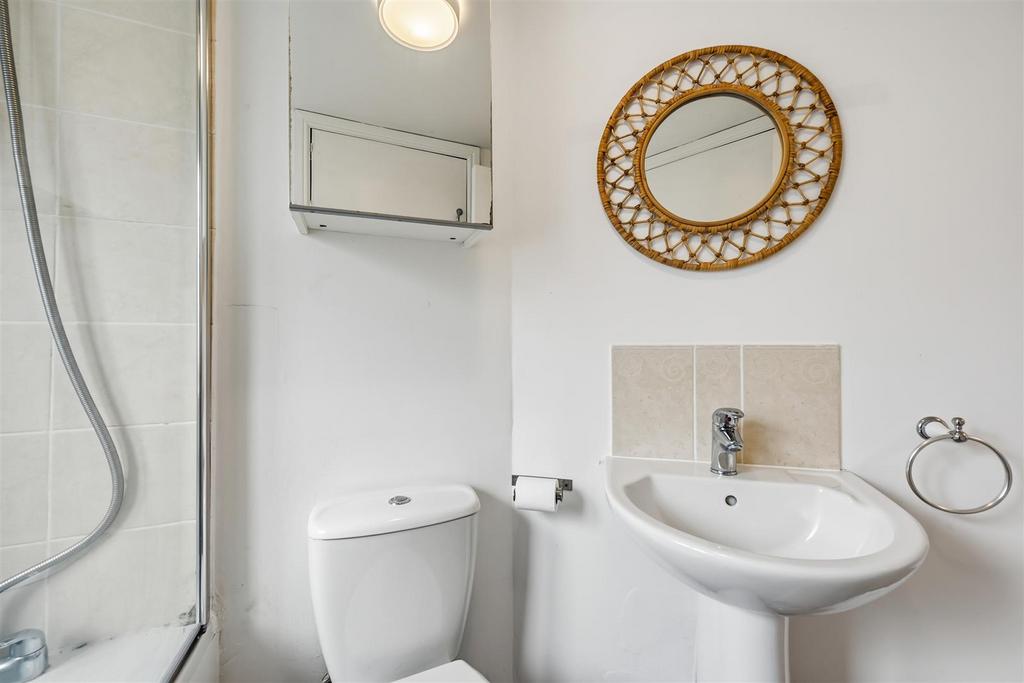Bathroom - sink and WC.jpg