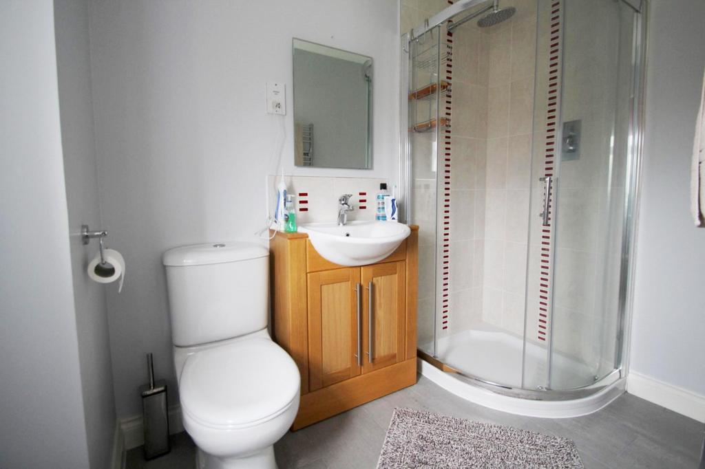 Bedroom 3 Ensuite