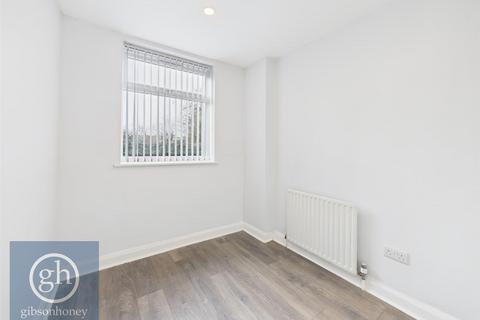 2 bedroom maisonette to rent, West End Road, Ruislip HA4