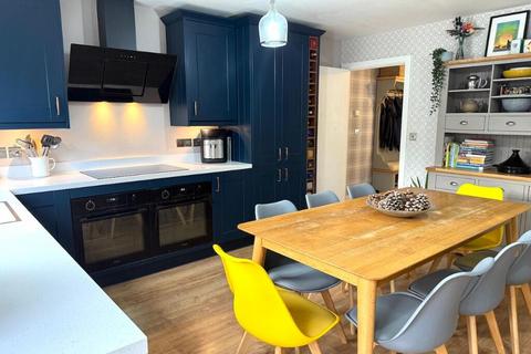 undefined, Riverside Row, Gateshead NE8
