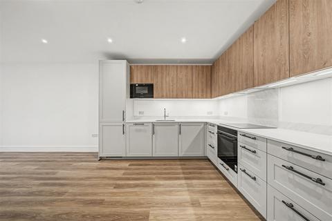 3 bedroom apartment for sale, Caspian House, Chase Side, Southgate, N14