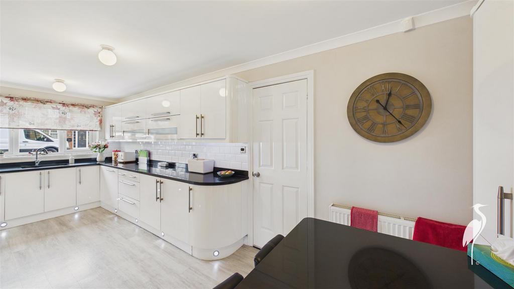 Breakfasting Kitchen/Family Area