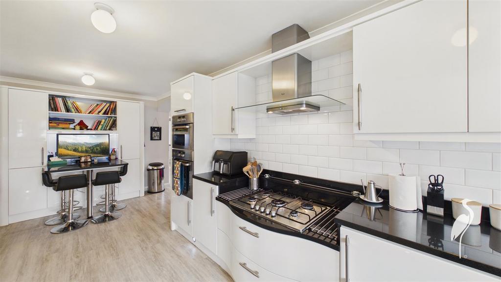 Breakfasting Kitchen/Family Area