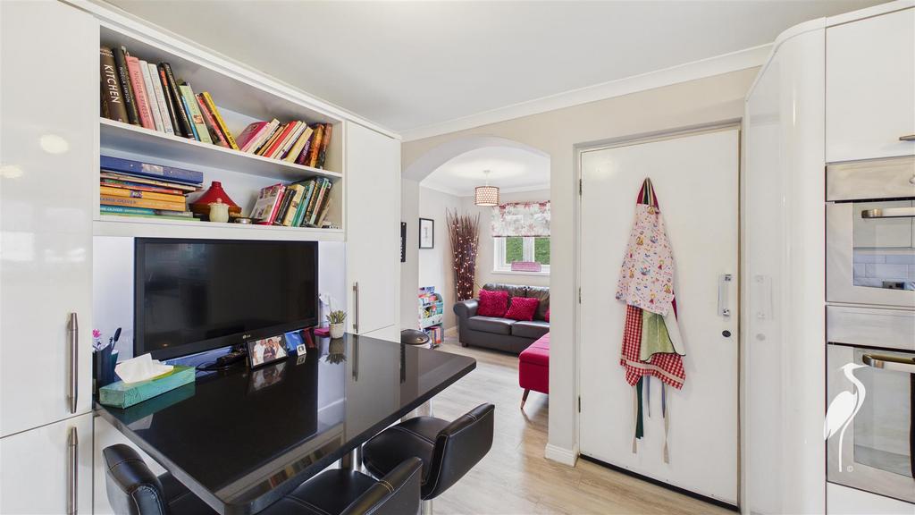 Breakfasting Kitchen/Family Area