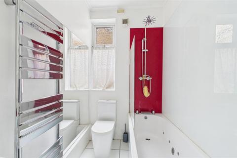 2 bedroom maisonette to rent, St. Andrews Road, Enfield