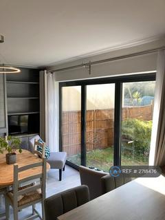 4 bedroom semi-detached house to rent, Charborough Road, Bristol, BS34