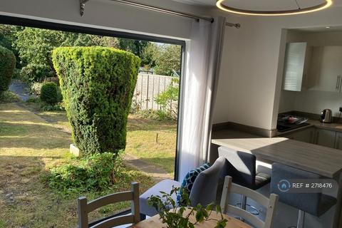 4 bedroom semi-detached house to rent, Charborough Road, Bristol, BS34