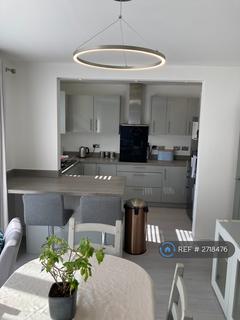 4 bedroom semi-detached house to rent, Charborough Road, Bristol, BS34