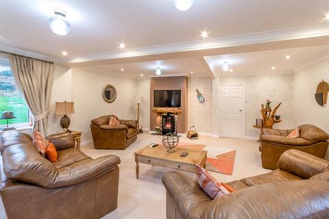 4 bedroom detached house for sale, Shoreham Road, Rotherham