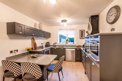 4 bedroom detached house for sale, Shoreham Road, Rotherham