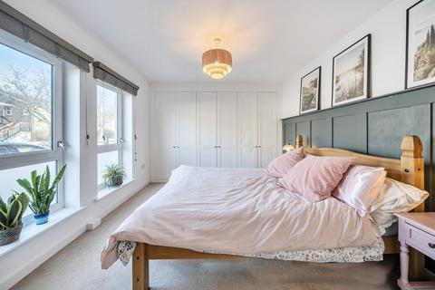 1 bedroom flat for sale, Balham New Road, Balham, London, SW12