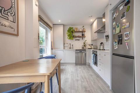 1 bedroom flat for sale, Balham New Road, Balham, London, SW12