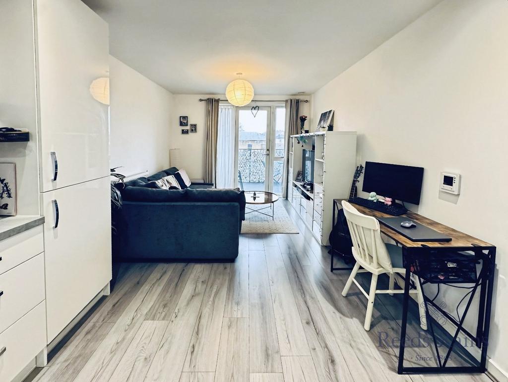 Lounge/Kitchen