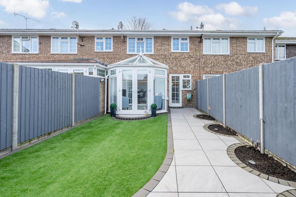 Rear Garden (2).jpg