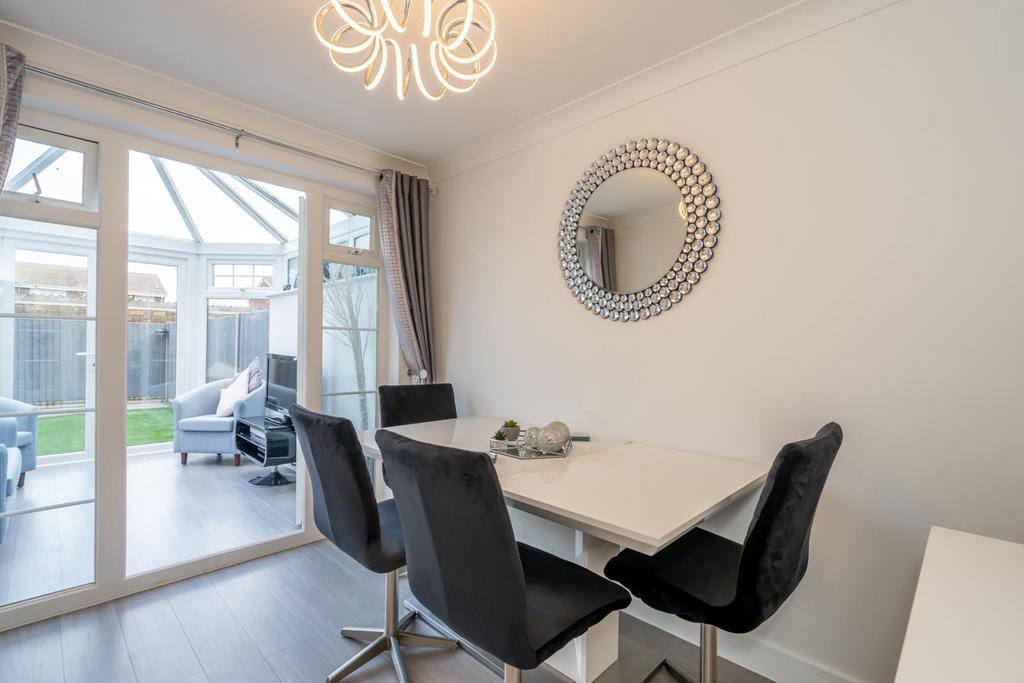 Dining Room.jpg