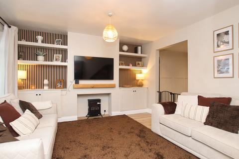 3 bedroom semi-detached house for sale, St Anne's Gardens, Maesycwmmer, Hengoed CF82 7QQ