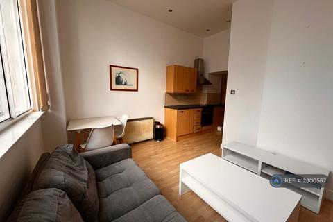 2 bedroom flat to rent, Eastgate, Leeds, LS2