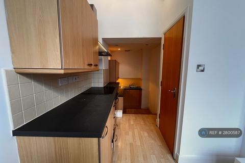 2 bedroom flat to rent, Eastgate, Leeds, LS2