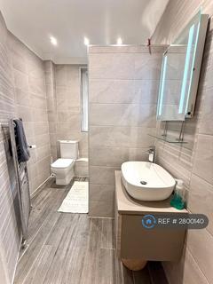 2 bedroom flat to rent, Bunessan St, Glasgow, G52