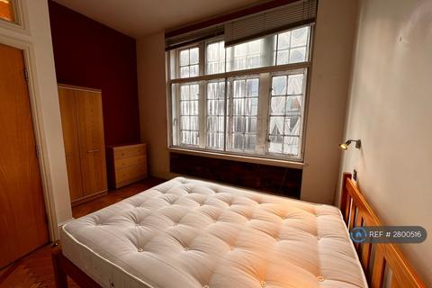 2 bedroom flat to rent, Eastgate, Leeds, LS2